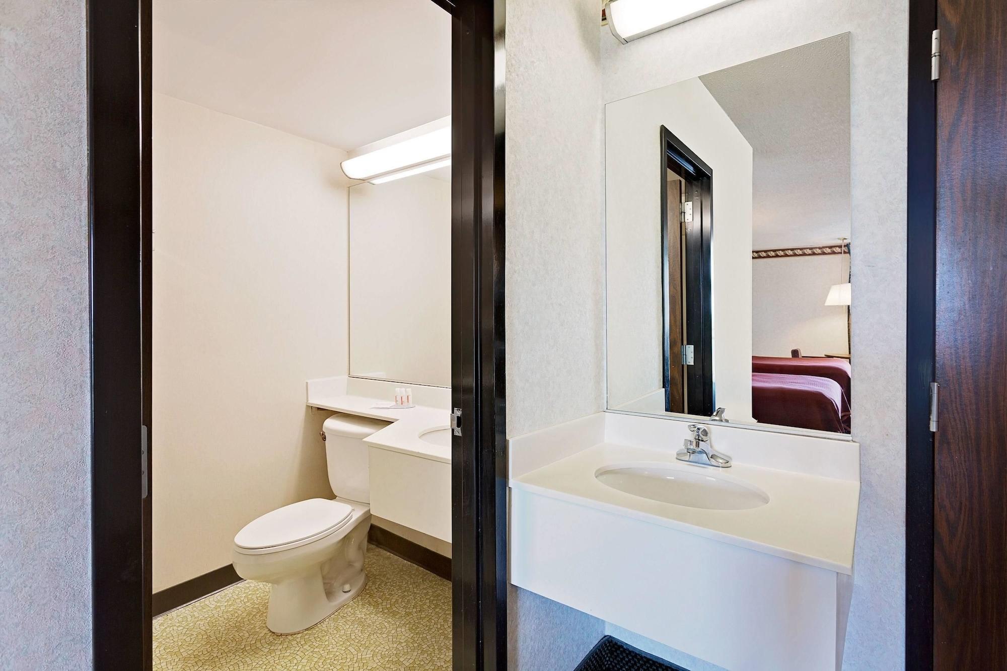 Howard Johnson By Wyndham Lexington Exteriér fotografie