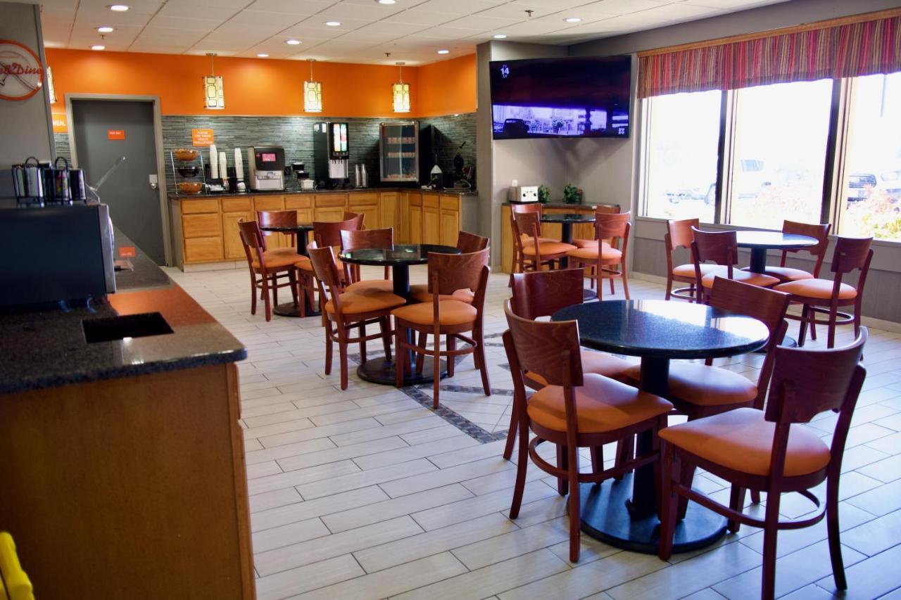 Howard Johnson By Wyndham Lexington Exteriér fotografie